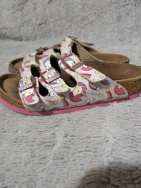 Birkenstock Kids Unicorn Print Sandals in Pink and White Size 27EU Toddler